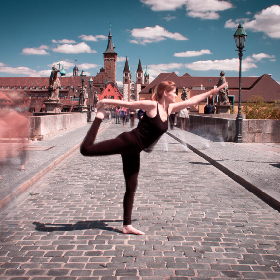 Yogalehrer Ausbildung Vinyasa Yoga (200 Std.) – April 2026